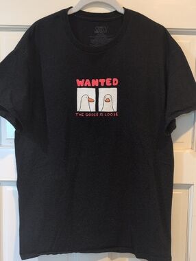 ALAB Black Graphic Wanted The Goose Is Loose Short Sleeve Tee Men Large Cotton